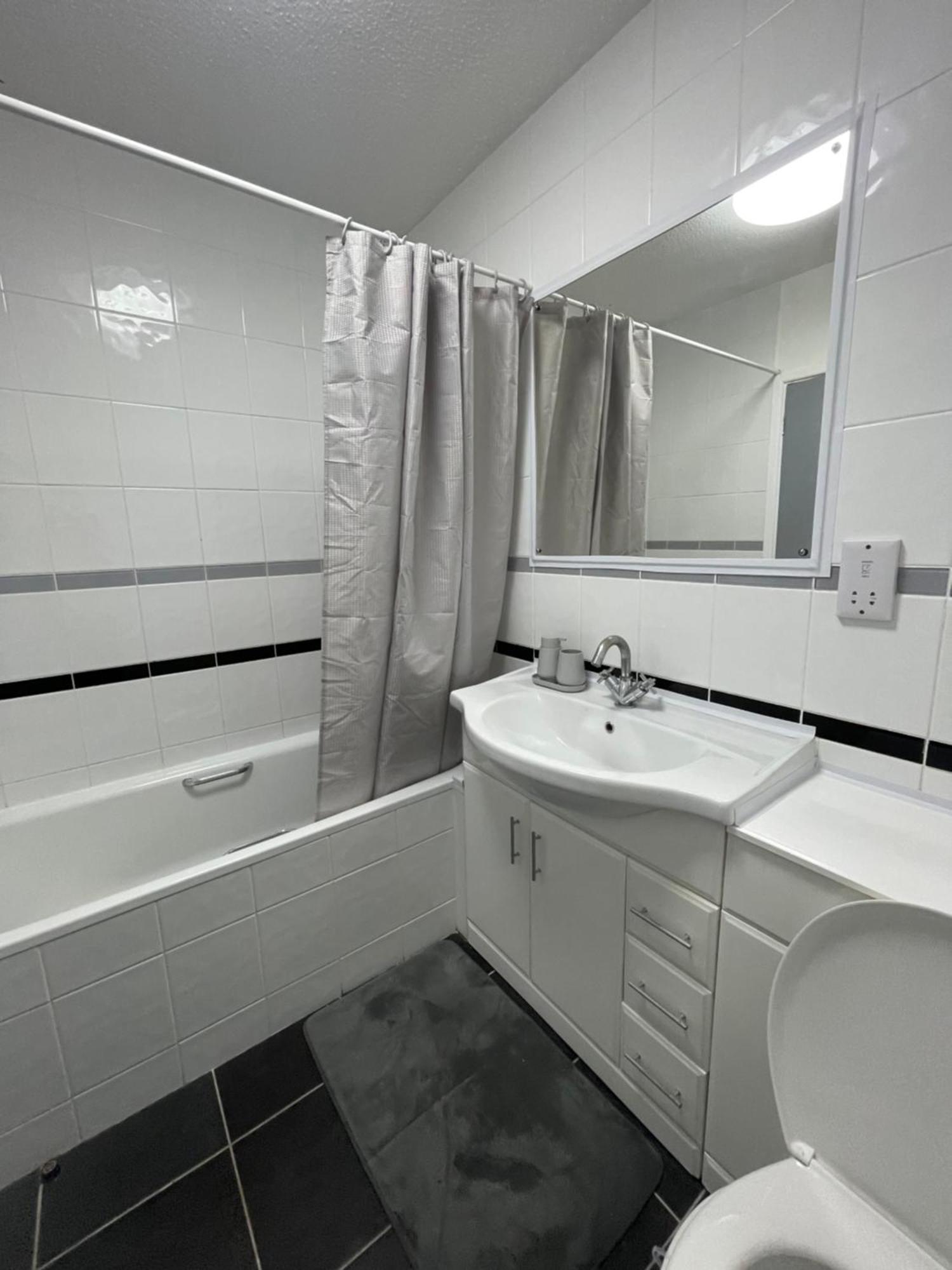 Cardiff Bay Apartment With Parking Exterior foto